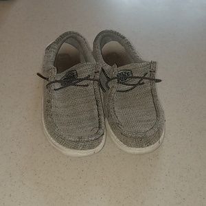 Boys Hey Dudes size 2